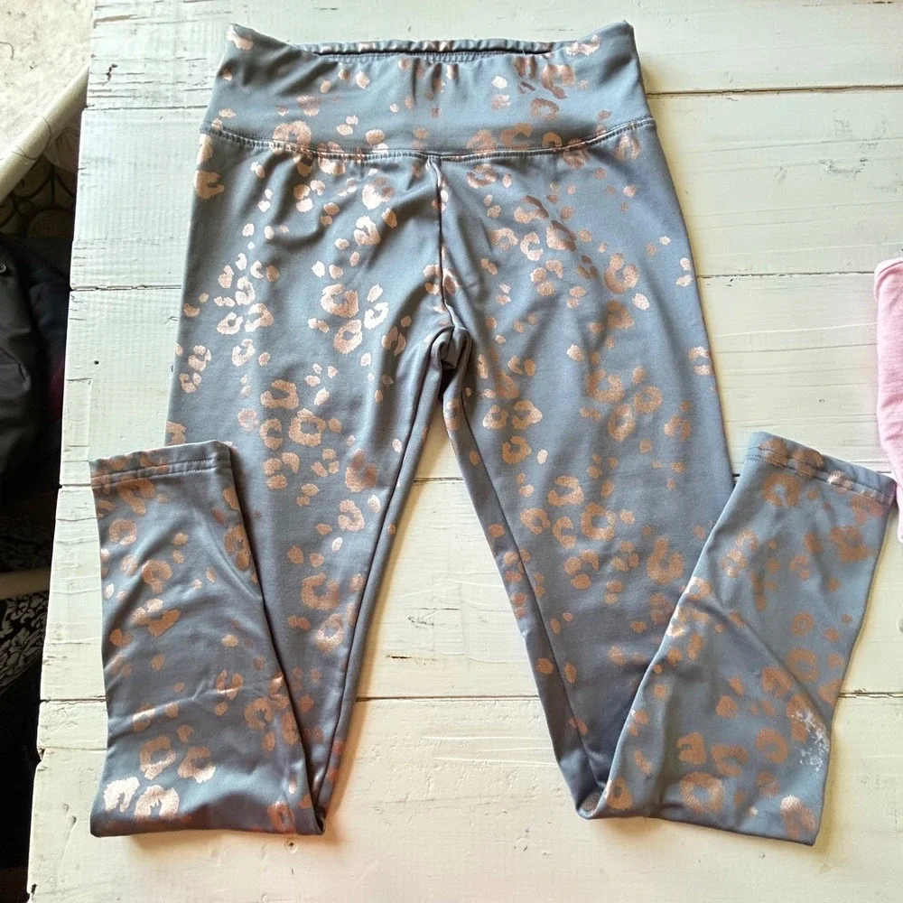 Justice Girls Paris Heart Graphic Top Size 10 and Leopard Leggings Size 10/12Set